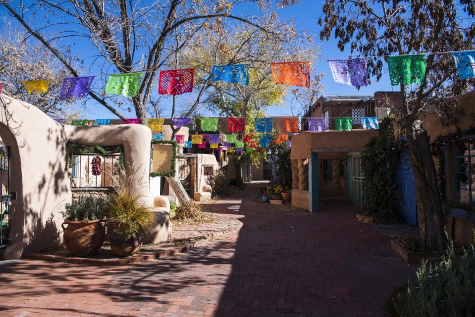 Albuquerque's Timeless Wonders: From Plazas to Museums - Plaza Don Luis: Old Town Charm