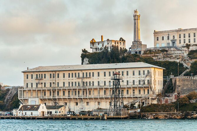 Alcatraz Visit and Golden Gate Bridge Express