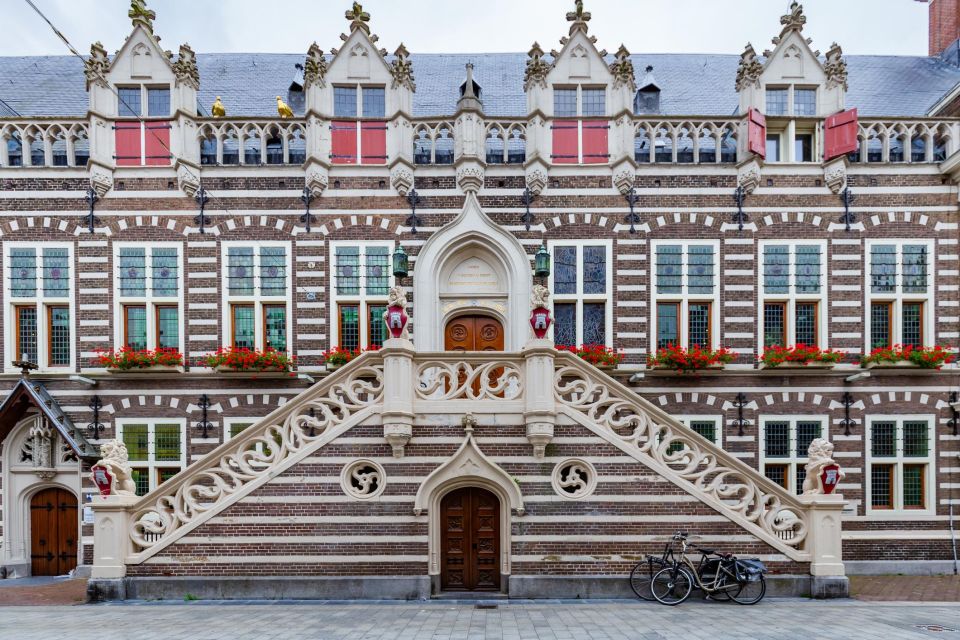 Alkmaar: Walking Tour With Audio Guide on App - Experience Highlights