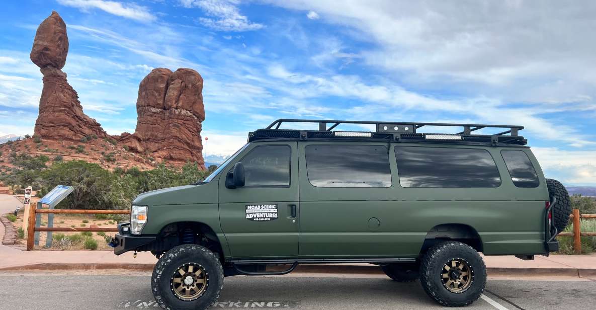 Arches National Park: Sunset Pavement Van Tour - Tour Overview