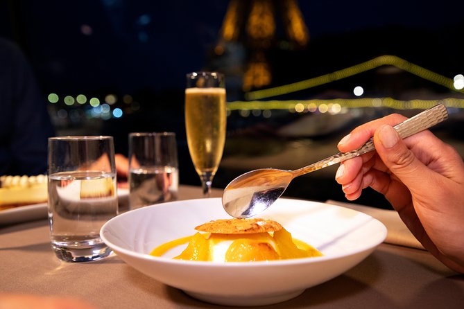 Bateaux Parisiens Valentines Day Gourmet Seine River Dinner Cruise & Live Music