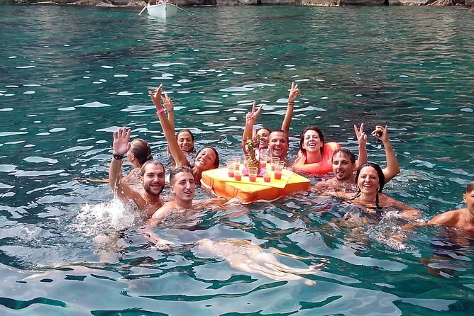 Boat Excursion in Taormina Giardini Naxos