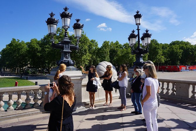 Bordeaux City Wine & Cultural Guided Walking Tour With 4 Tastings