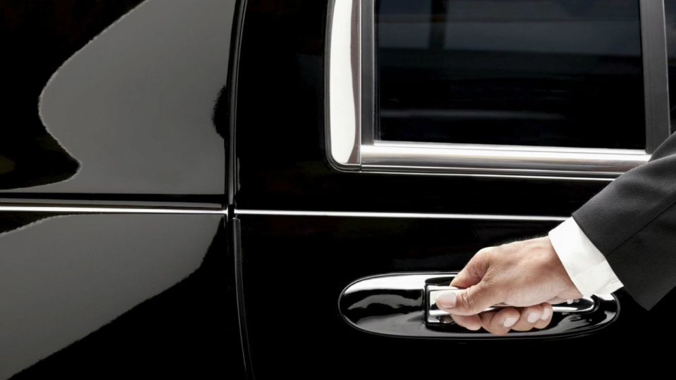 Brussels: VIP Transfer Between City/ Airport and Ghent - Travel Experience