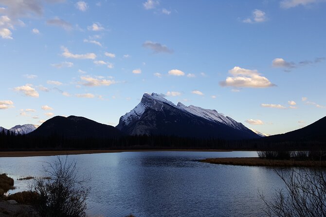 Calgary Airport & Airport Hotels to Banff & Lake Louise Transfer