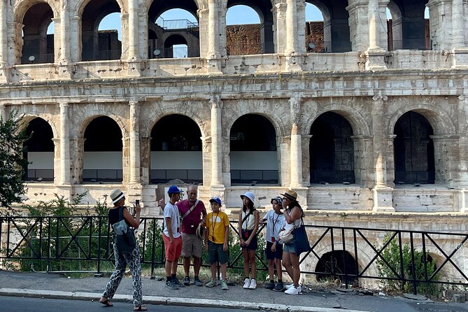 Colosseum, Palatine Hill, Roman Forum Guided Tour Skip-the-Line