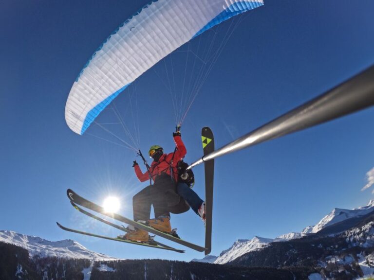Davos: Ski Paragliding Experience