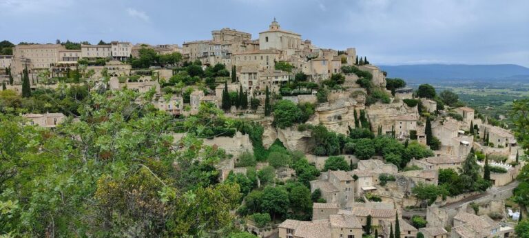 Discover the Village of Luberon From Aix En Provence
