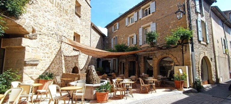 From Aix-en-Provence: Luberon Perched Villages Guided Tour