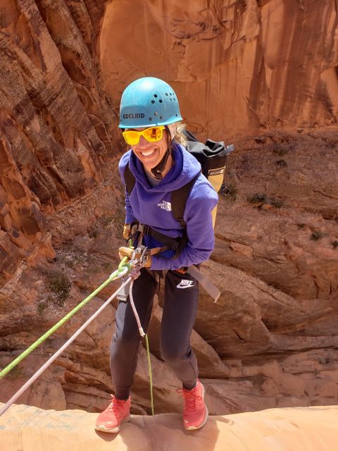 From Moab: Half-Day Zig Zag Canyon Canyoneering Experience - Experience Overview