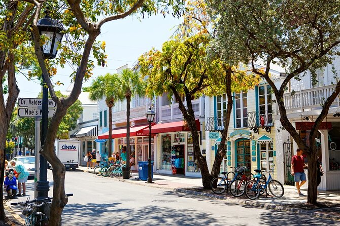 Highlights and Stories of Key West – Small Group Walking Tour