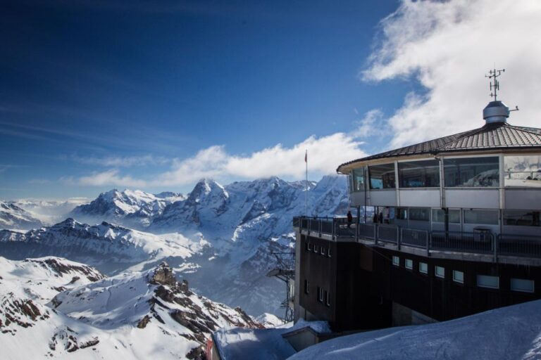 Interlaken Private Tour: James Bond & Lauterbrunnen
