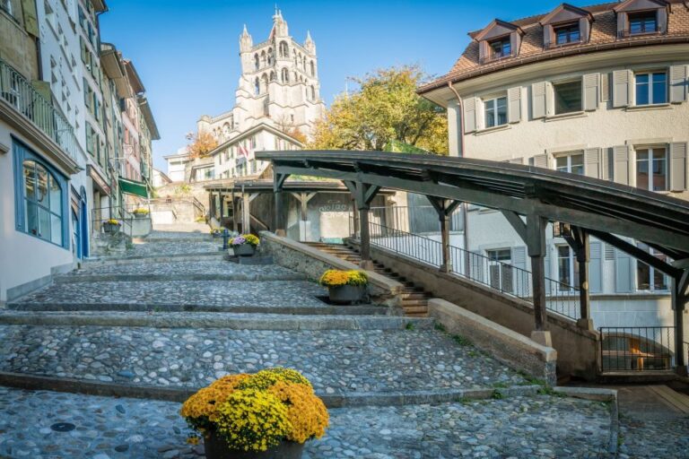 Lausanne: Private Custom Tour With a Local Guide