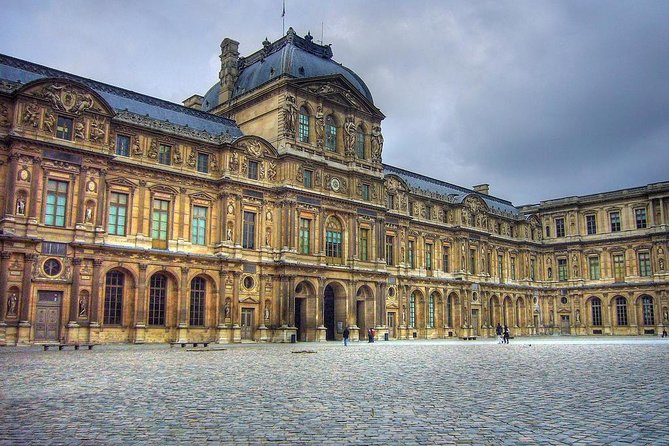 Louvre Murder and Mystery Tour - Secrets Unveiled