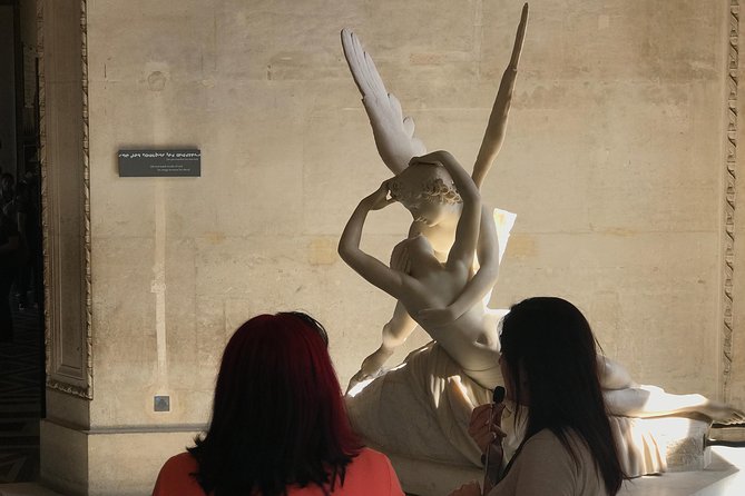 Louvre Museum Masterpieces Skip-the-Line and Small-Group Tour
