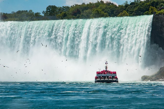 Luxury Private Tour of Niagara Falls by Porsche From Toronto
