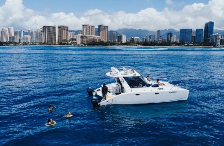 Oahu: Private Catamaran Sunset Cruise With a Guide