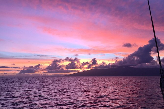 Original Sunset Cruise With Open Bar From Ka’Anapali Beach