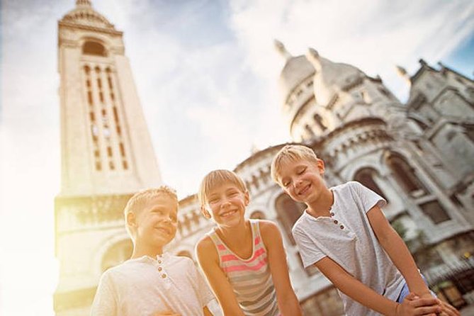 Paris: Montmartre and Sacre Coeur Private Tour for Kids and Families