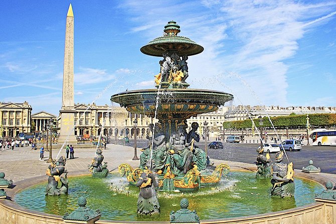 Paris Must-See Sites Tour for Families and Kids With Child-Friendly Guide