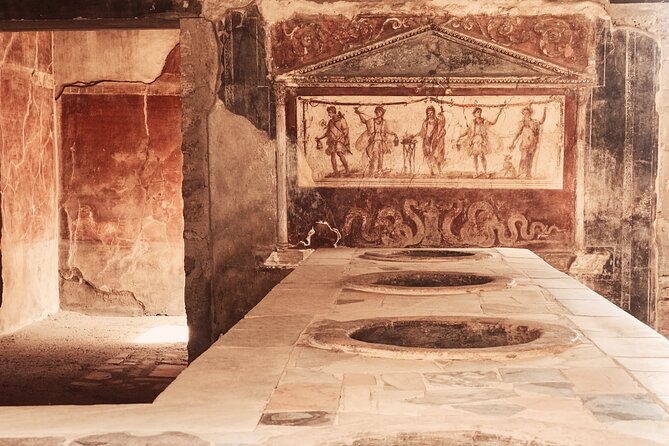 Pompeii Private Tour With an Archaeologist and Skip the Line - 3 Hours - Meeting and Departure Information