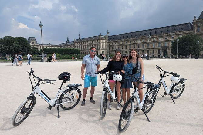 Private 2.5 Hour E-Bike Tour Around Paris