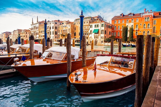Private Grand Canal 1-Hour Boat Tour - Tour Inclusions and Highlights