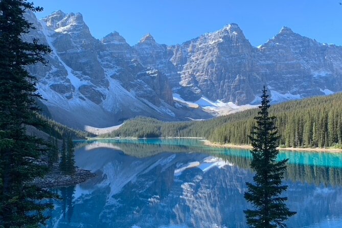 Private Transfer: Banff or Canmore to Calgary