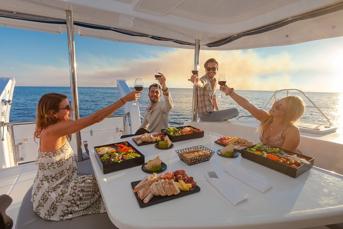 Riviera Maya Luxury Sunset Sailing Plus Light Dinner and Open Bar - Excursion Highlights
