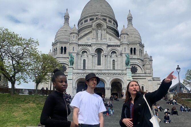 Sacre-Coeur, Montmartre and Place Du Tertre 1-Hour Guided Tour  – Paris