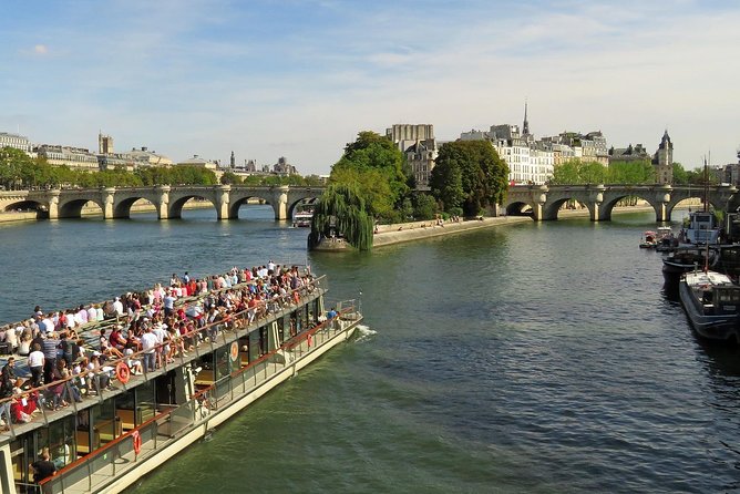Seine River Cruise & French Crepe Tasting by the Eiffel Tower - Language Options