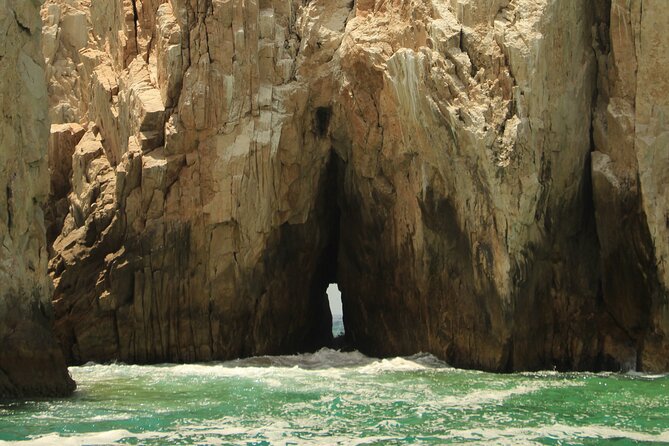 Shared Tour to the Arch of Cabo San Lucas - Tour Details