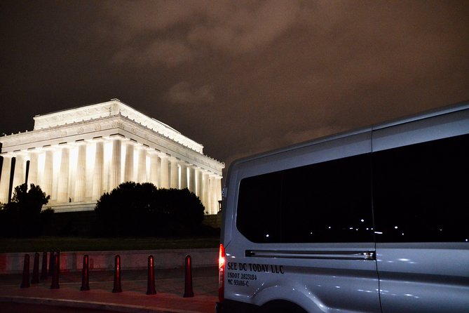 Small Group National Mall Night Tour With 10 Top Attractions - Tour Overview