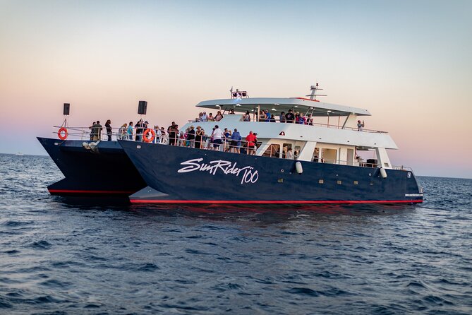 Sunset Dinner Cruise in Cabo San Lucas - Inclusions