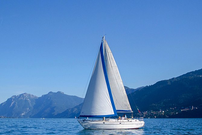 Sunset Sailing on Lake Como With Private Skipper