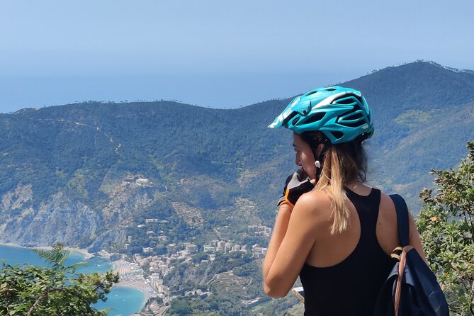 The Heart of the Cinque Terre: Ebike Tour to Vernazza and the National Park