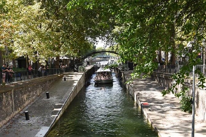 The Old Paris" on the Canal Saint Martin : Port De Larsenal - Canal Saint Martin Overview