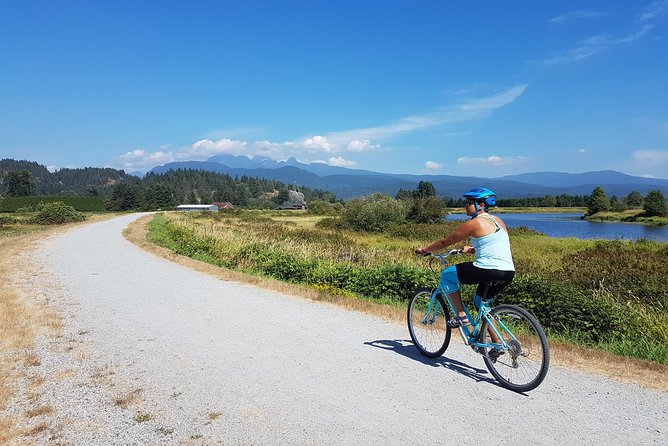 Vancouver Biking and Hiking Tour Including Lunch