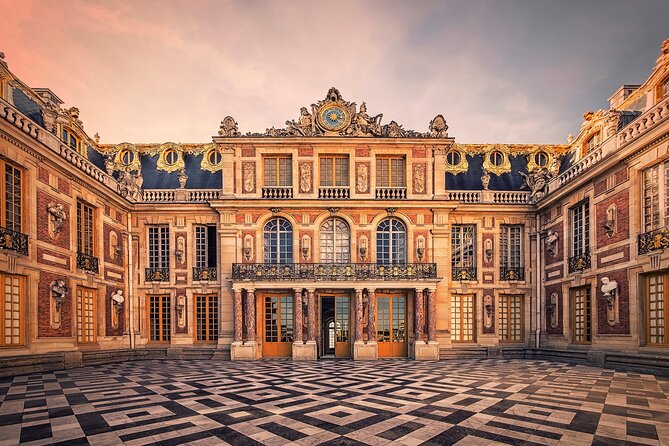 Versailles Palace and Trianon Guided Day Tour From Paris