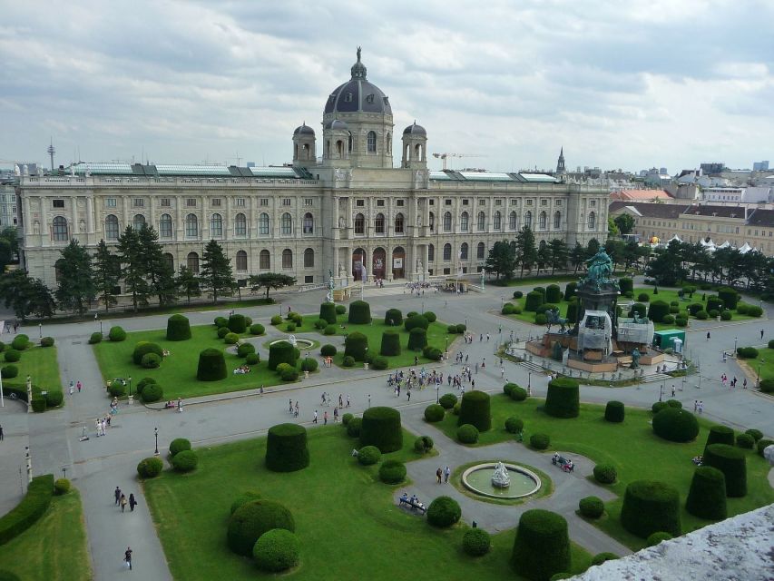 Vienna 3-Hour Walking Tour: City of Many Pasts - Tour Duration and Starting Details