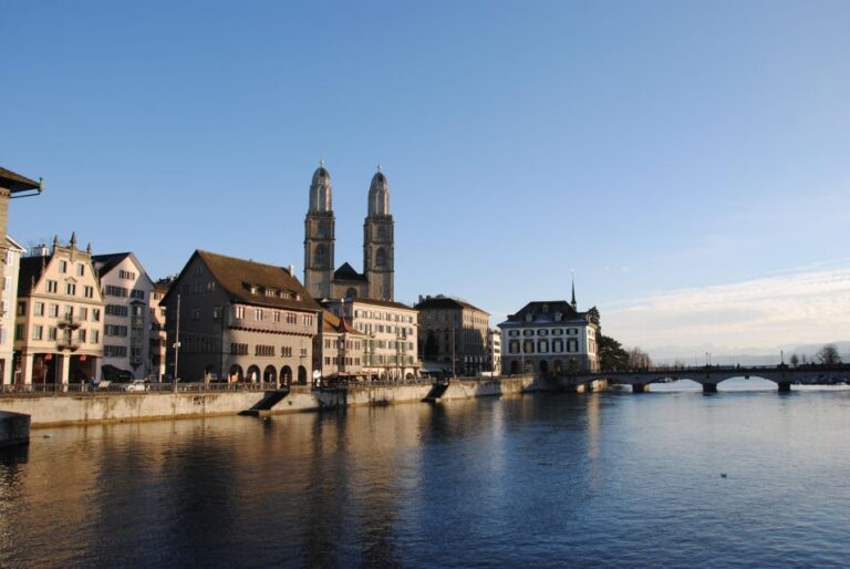 Zurich: 360 City Walk Including Hidden Spots