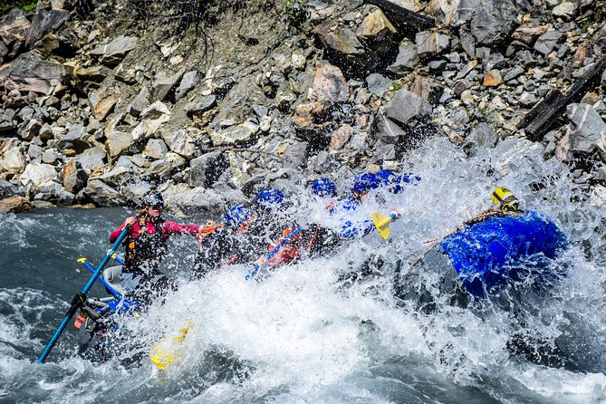 4-hour Guided White Water Rafting Trip  - Revelstoke - Meeting Point Details