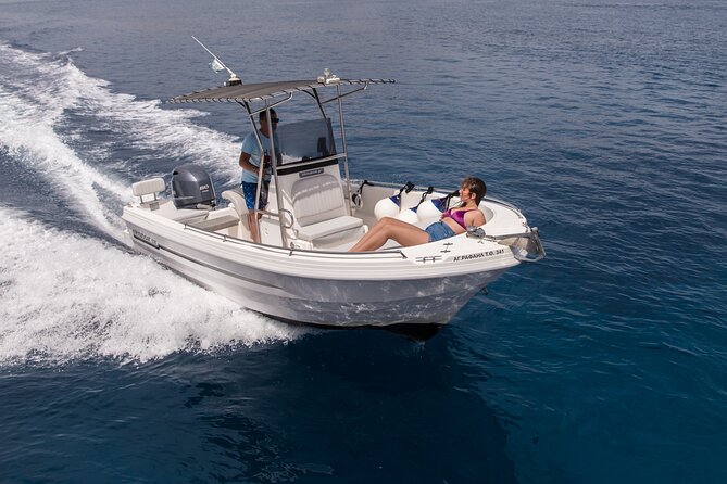 5 Hours Boat Rental in Santorini - Safety Requirements and Restrictions