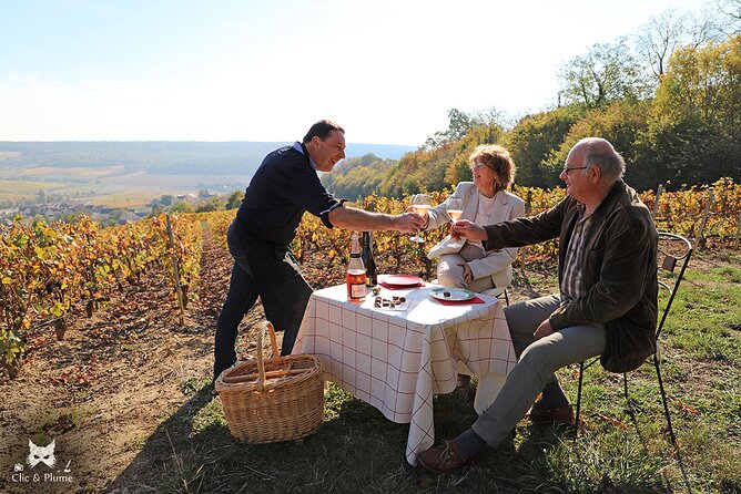 A Unique Sensory Experience in the Vineyards - Unique Grape Varieties Exploration