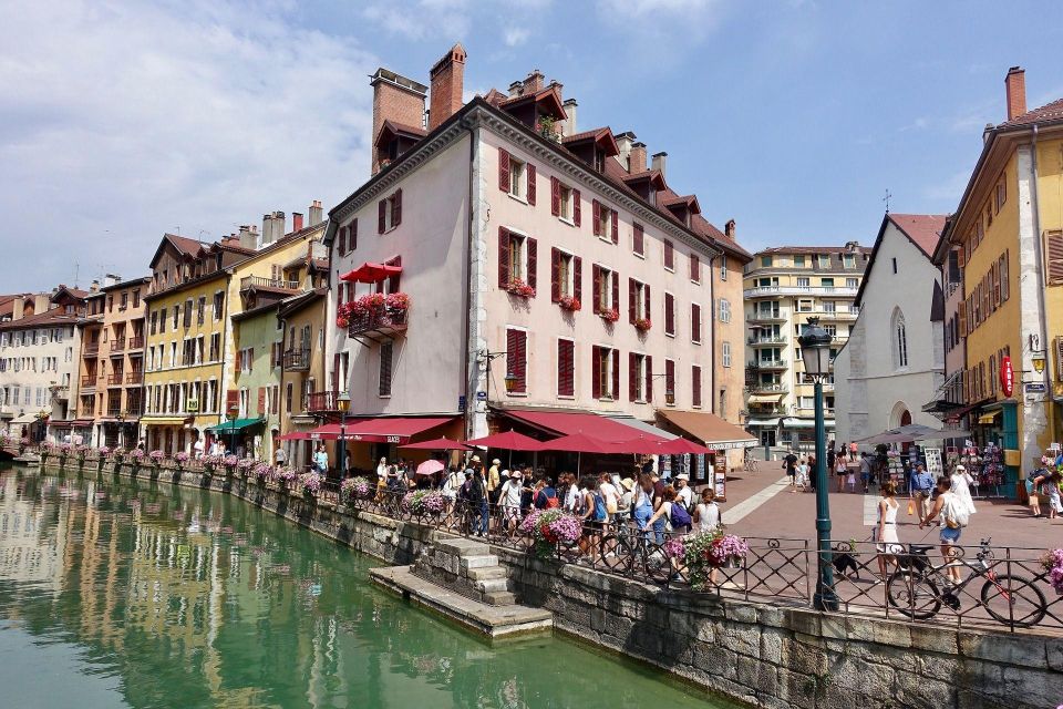 Annecy: Private Guided Walking Tour - Experience Highlights