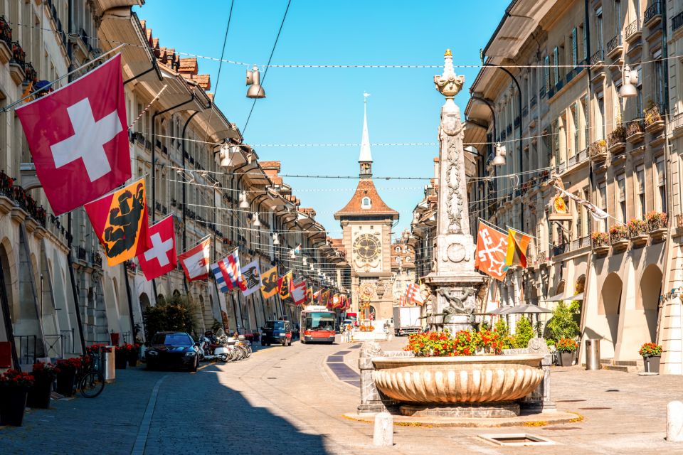 Bern Highlights Self-Guided Scavenger Hunt and Walking Tour - Activity Highlights