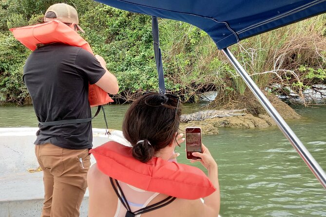 Boat Tour and Wildlife in the Panama Canal - Meeting and Pickup Information