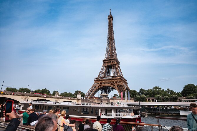Eiffel Tower Guided Tour and Sightseeing Seine River Boat Cruise - Seine River Boat Cruise Details