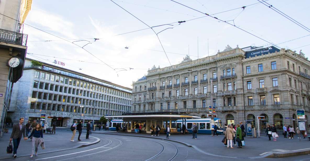 Explore the Best Guided Intro Tour of Zurich With a Local - Small Group Size and Meeting Point