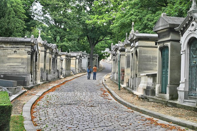 Famous Graves of Père Lachaise Cemetery Guided Tour - Meeting Point and Schedule
